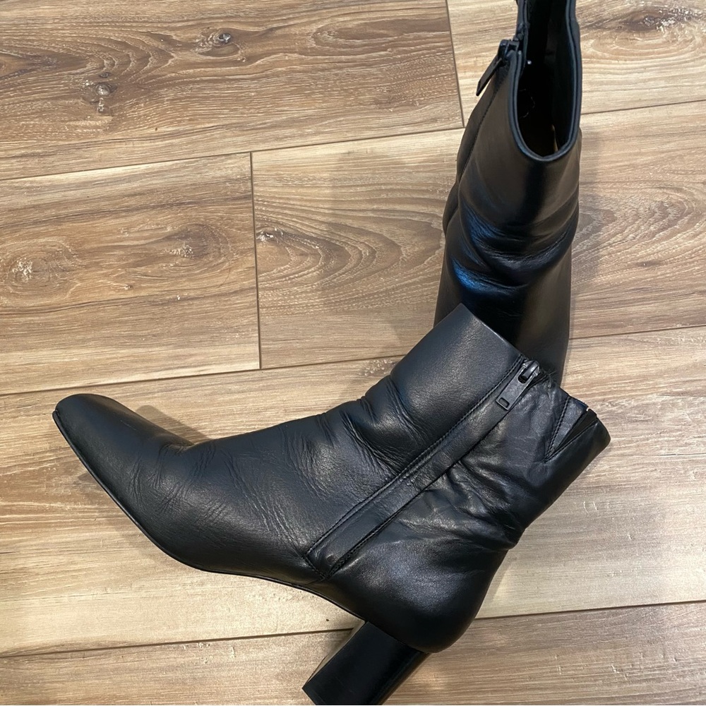 & Other Stories Black Leather Square-Toe Booties US size 9 Euro 40